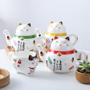 Japanese Maneki Neko Tea Pot 300ml
