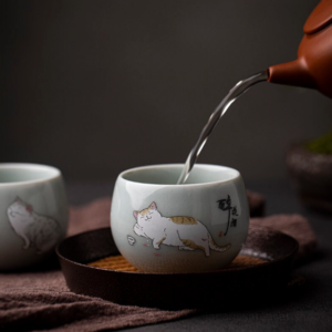 hand-painted cute cat japanese tea bowl full view