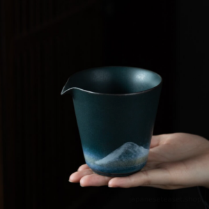 hand-painted snow mountain ceramic Japanese fairness cup gong dao bei side view