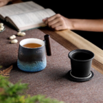 loose leaf tea infuser mug with lid blue wave gold cloud design full product view