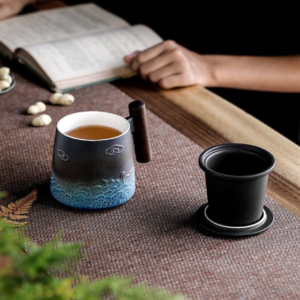 loose leaf tea infuser mug with lid blue wave gold cloud design full product view
