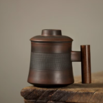 Japanese loose leaf tea infuser mug ceramic with wood handle full product view