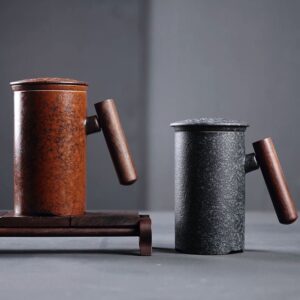 loose leaf tea infuser mug with strainer lid and wooden handle