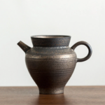 Style A Rustic Iron Glazed Handmade Ceramic Fairness Cup Gong Dao Bei with spout and handle